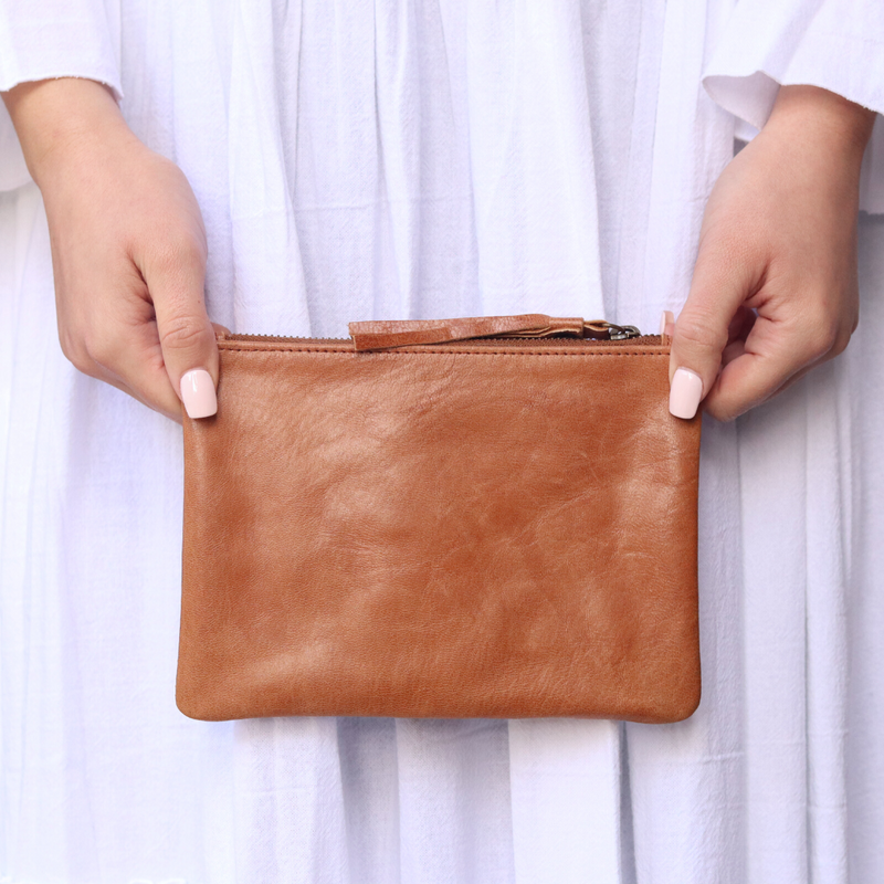 Eternity Tassel Clutch (Tan)