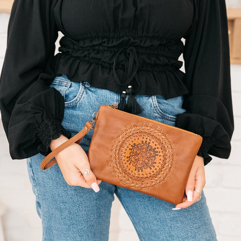 Aloha Tassel Clutch (Tobacco)