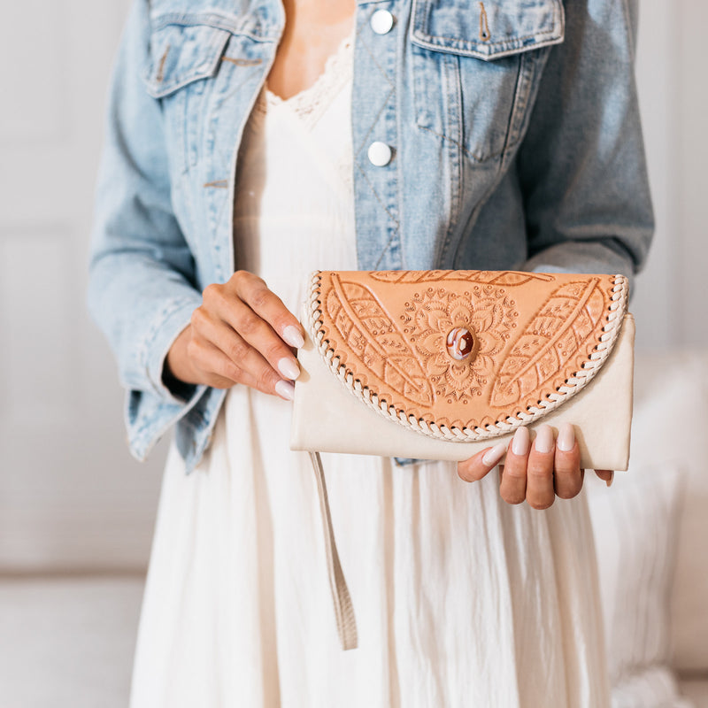 Feather and Stone Purse (Cream)