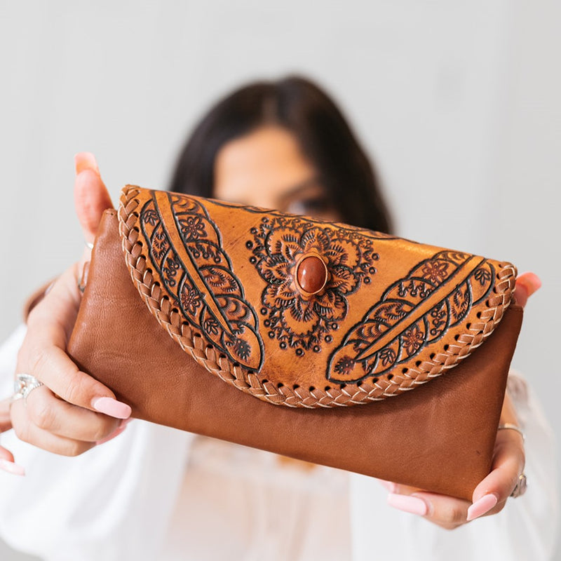Feather and Stone Purse (Tabacco)