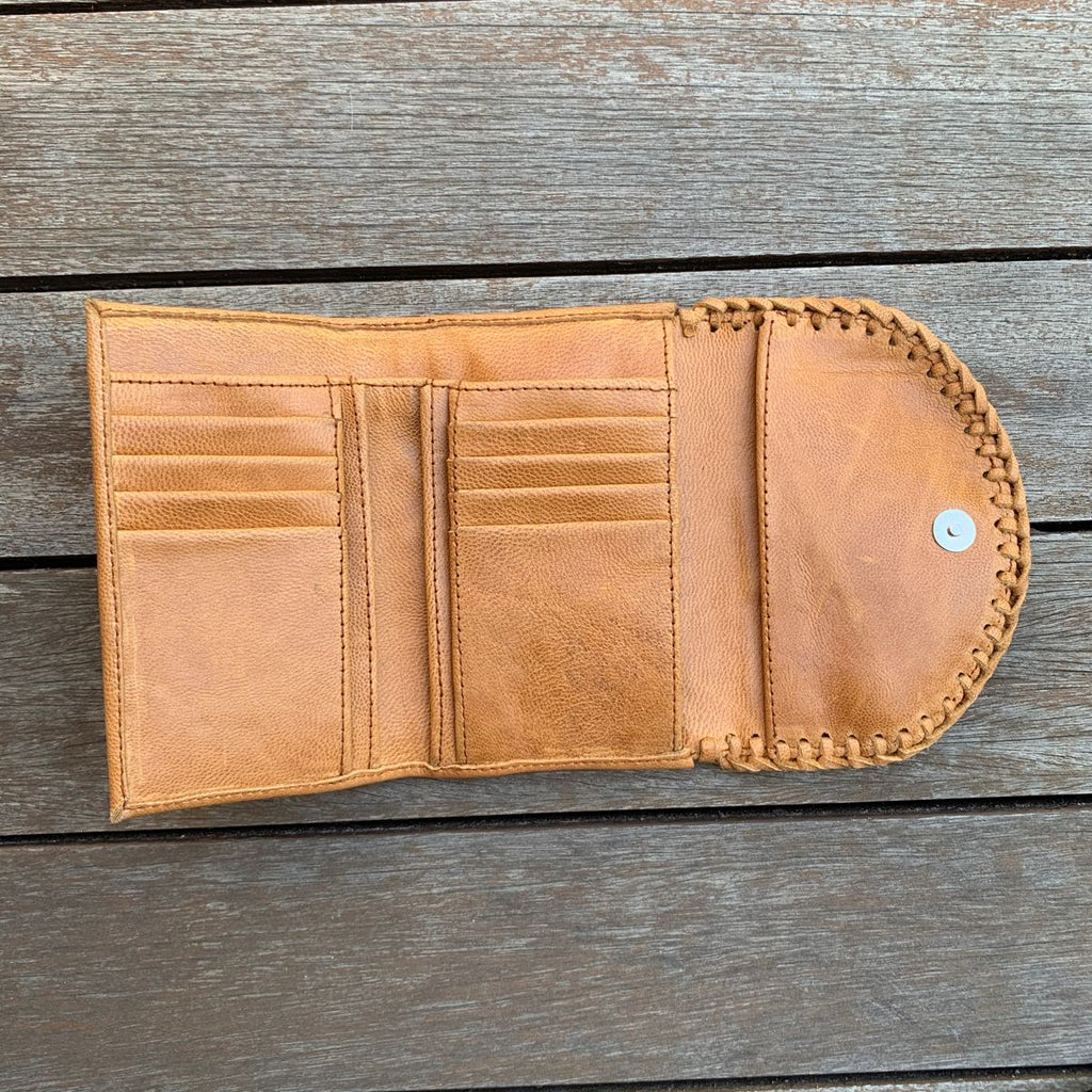 Free Spirit Purse (Tan)