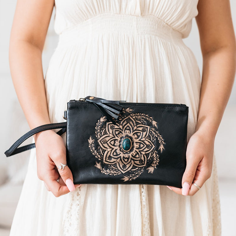 Harmony Tassel Clutch (Black)